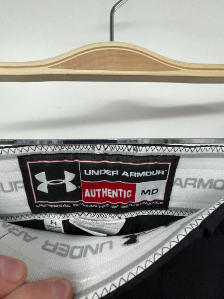 Under Armour Authentic Football Pants Men's Medium Black Performance Gear NWOT