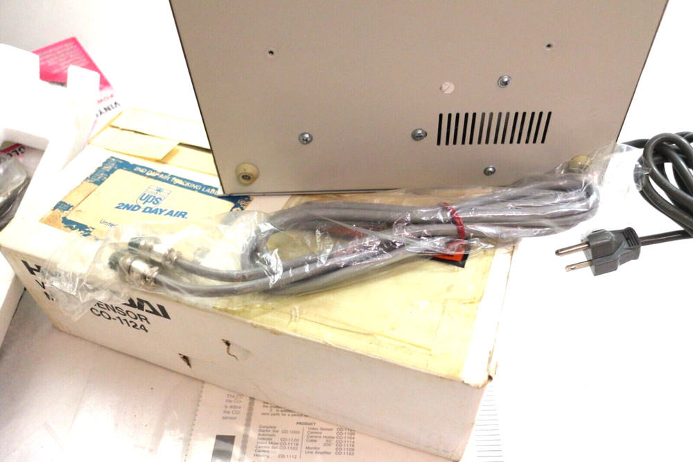 Hyundai Video Sensor Model CO-11 System Manuals and Camera Case