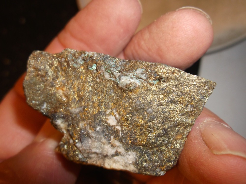Gold, silver, copper, 69 grams samples ,ore high grade .