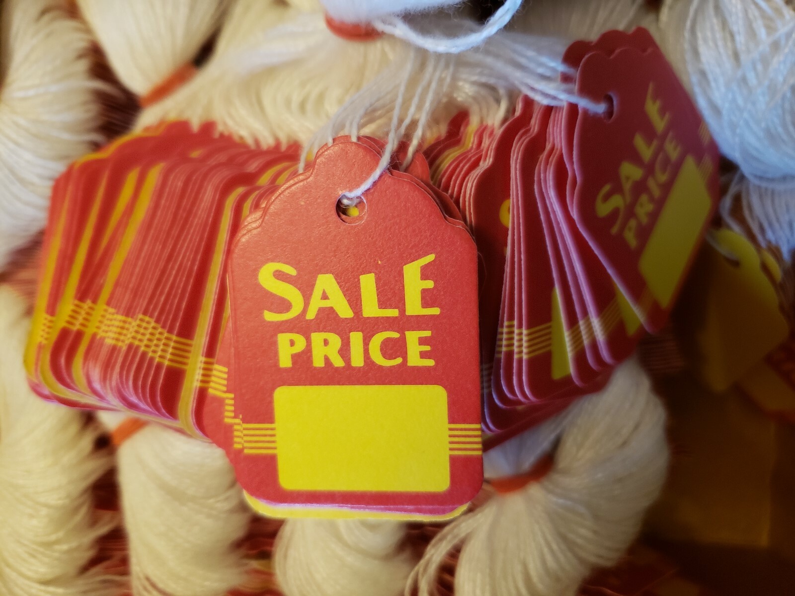 100 Sale Price Red Yellow Tags With String Merchandise Garment Hang Coupon