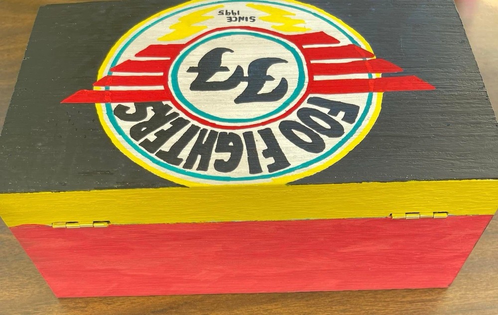 Foo Fighters Ultimate Fan And Memorabilia Keepsake Box