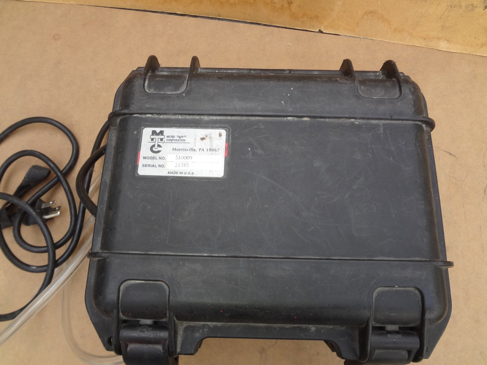 ꙮ Micro Trap Corporation Tri/Mon Digital Recording Manometer