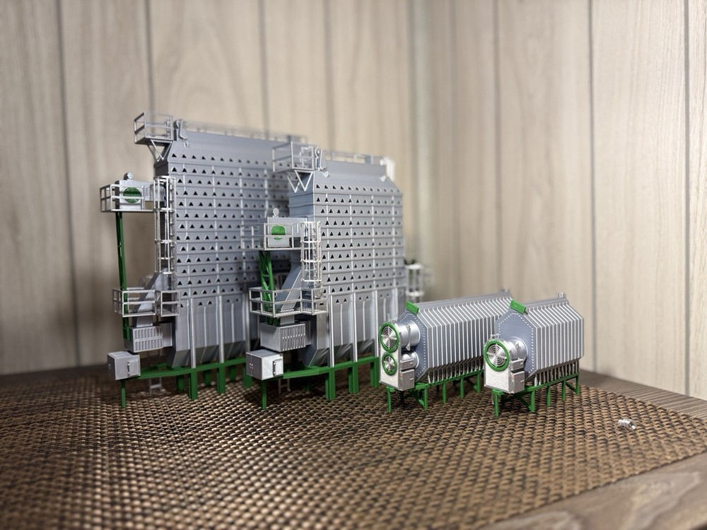 1/64 Scale Mixed Flow Grain Dryer. Mid Sized