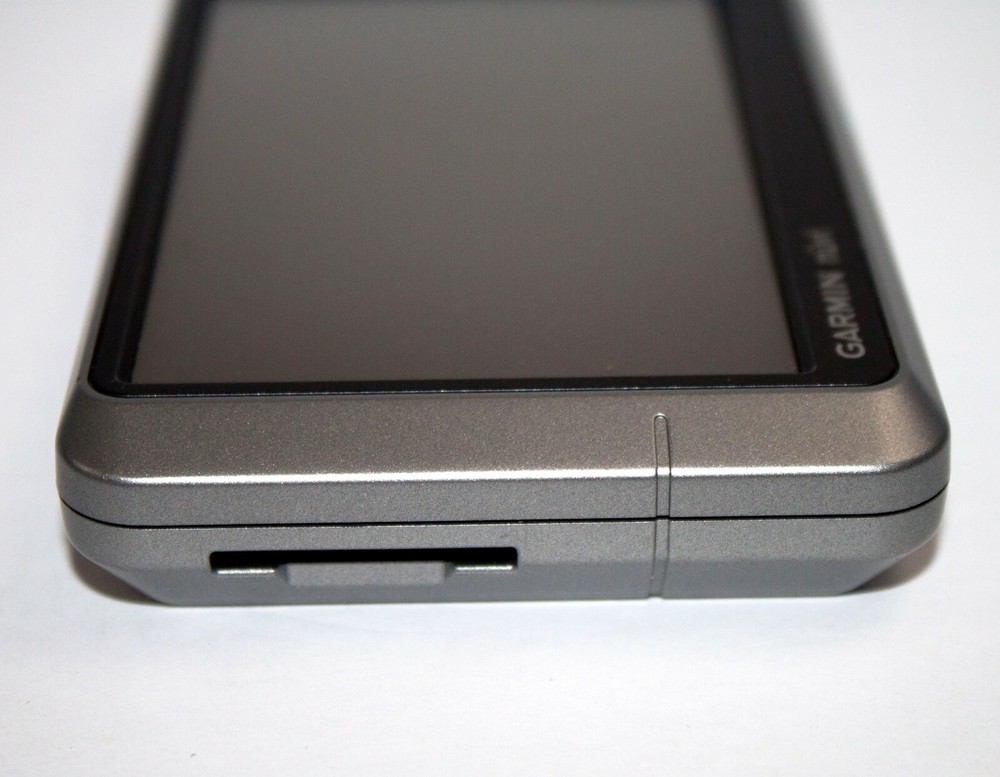 Garmin nuvi 200W 4.3” Portable GPS Navigator Touch Screen Bundle