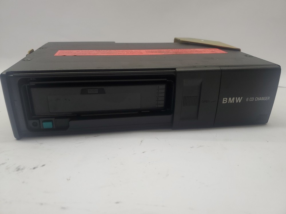 2000 BMW 540i E39 CD Changer 1469404
