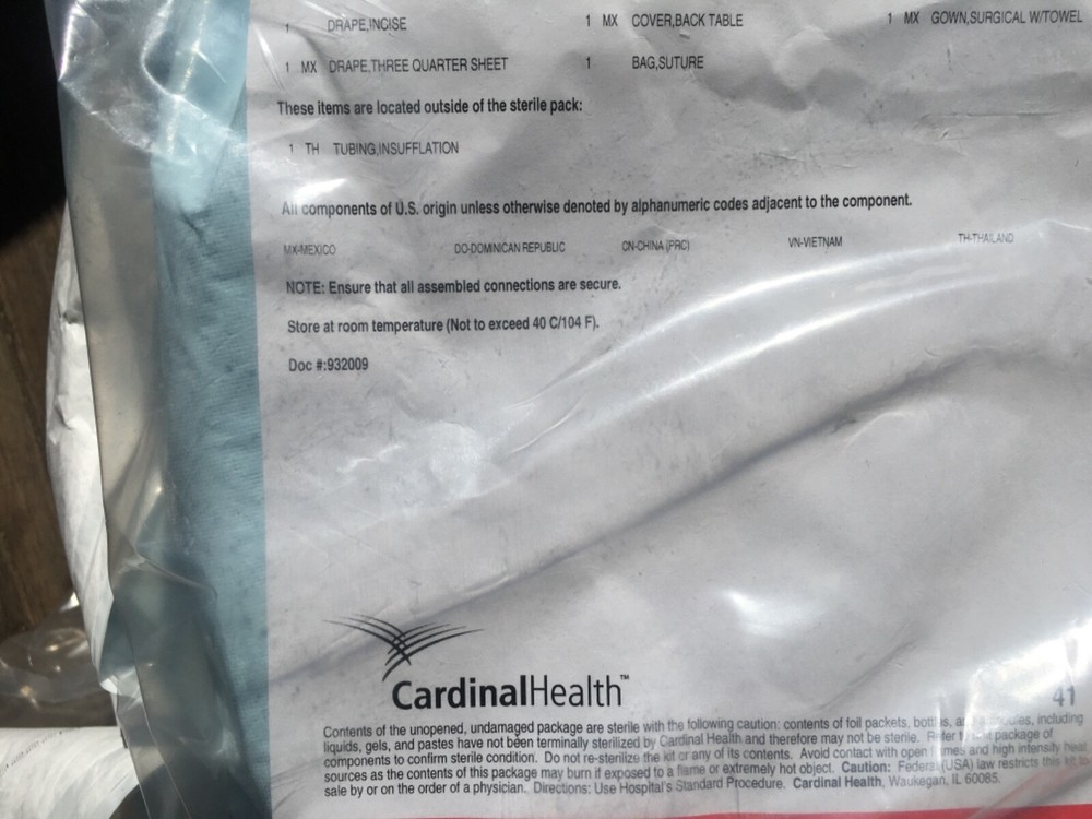 Laparoscopic surgical procedure kit, non-medicated, single-use. Package: