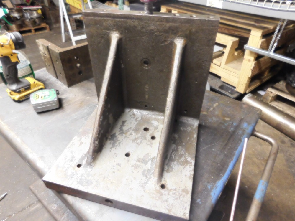 12" x 12" x 12" Right Angle Plate
