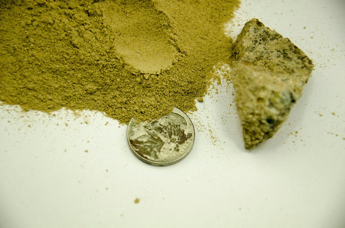 Cobra Crusher portable rock testing unit for gold mining