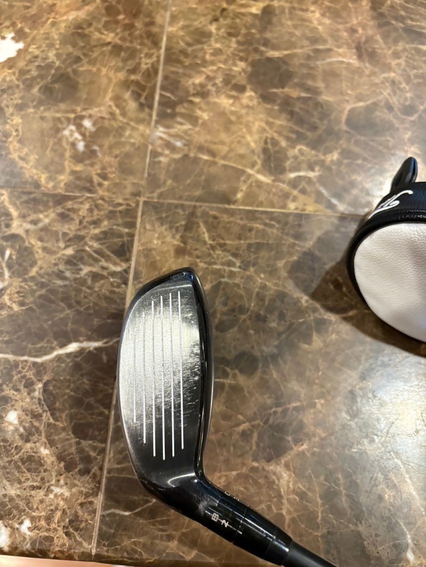 Titleist TSR2 #5 24* RH Hybird. Project X HZD Red Senior shaft. H/C Inc.