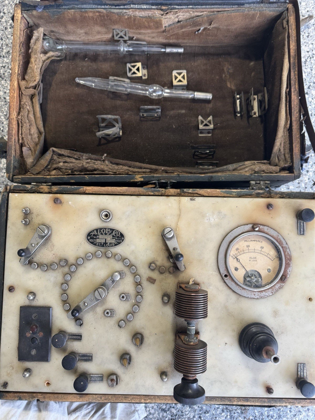 1910 ELECTRO SHOCK THEROPY  MACHINE Aloe Co Antique Rare W/ Extra