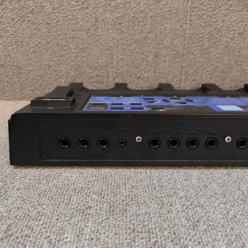 BOSS ME-8 Guitar Multiple Effects Distortion Chorus Effects Unit w/ AC Adapter