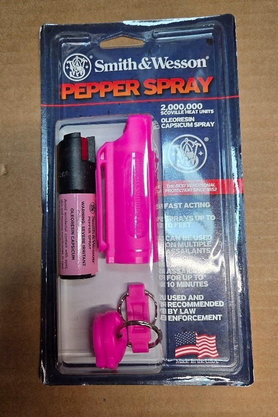 Smith &Wesson Pepper Spray 0.5oz Plastic Case Quick Release Pink