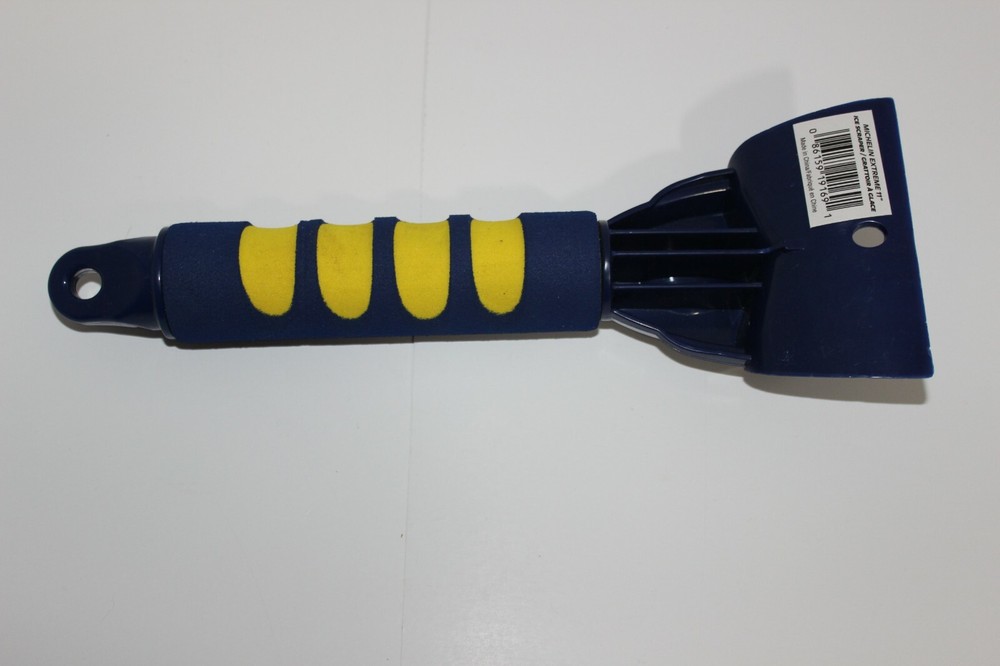 Michelin 11 inch Ice Scraper Extreme Winter Windshield Scraper