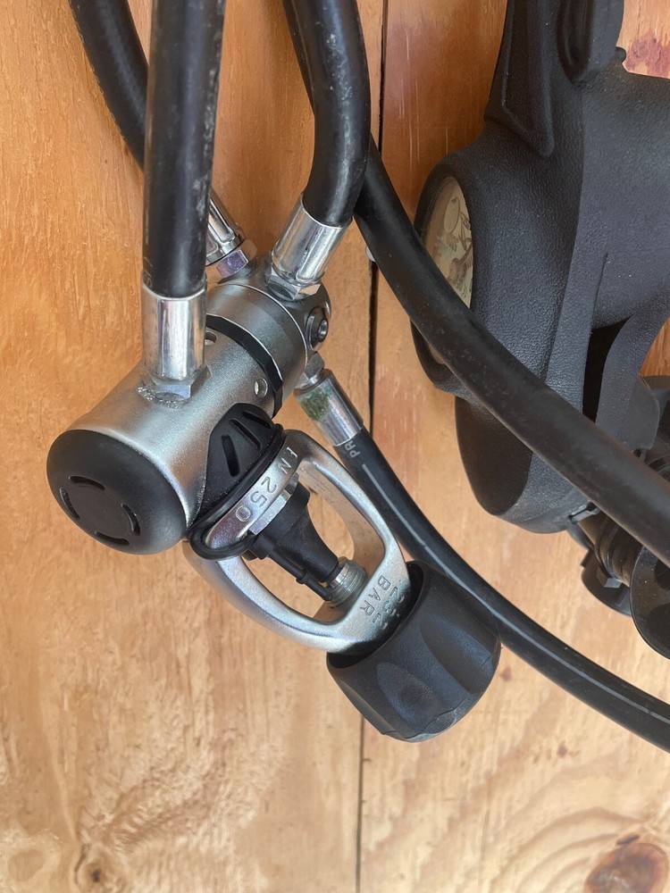 IST Triple Gauge Console Scuba Regulator | 5000psi, Depth, Navigation | Set