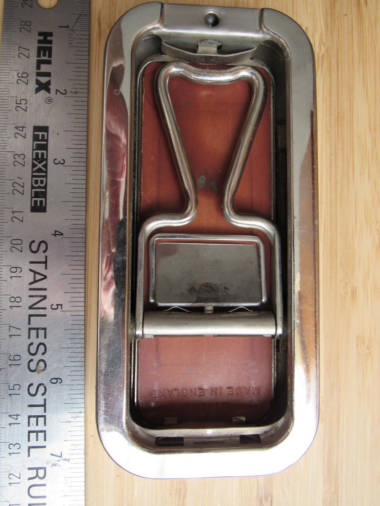 Antique Rolls Razor