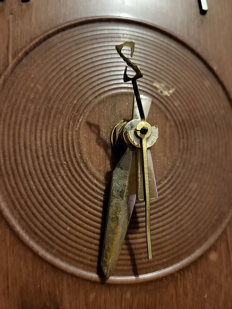 Vintage Wall Clock, Shape Like A Frying Pan