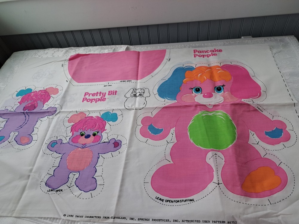 1986 pattern for Popple "Pancake" stuffed doll printed fabric