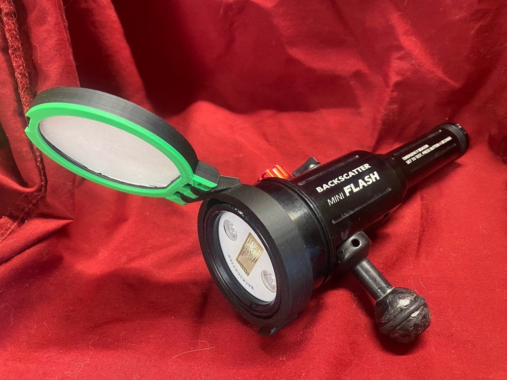 Scuba backscatter mini-flash2 Hinged Diffuser
