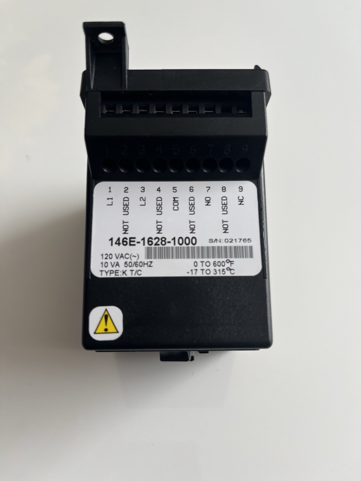 Watlow 146E-1628-1000 Temperature Controller Type K Thermocouple 0-600°F 120VAC