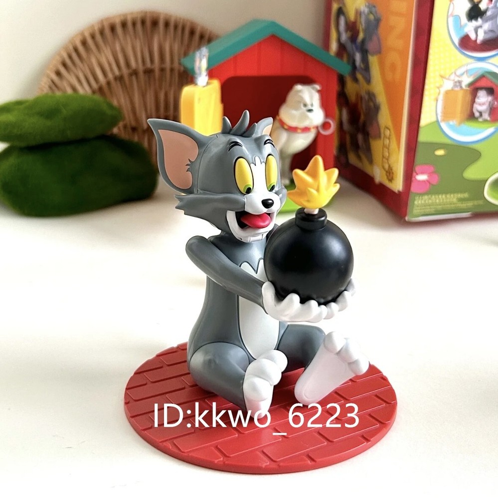Freaking Out - 52Toys Tom And Jerry Poor Tom Blind Box Figure Cute TOY Gift