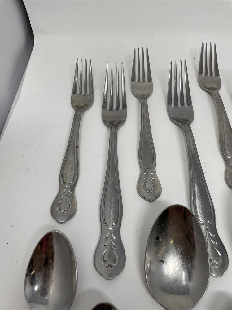 45pc Hampton Silversmiths AMERICANA CLASSIC Stainless Serving For 8 Flatware