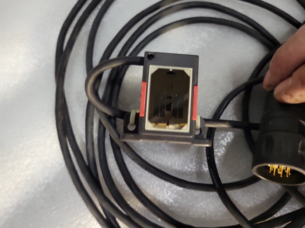 Heidenhain 233 039 25 Linear Encoder Universal Instruments GSM Y Axis Encoder