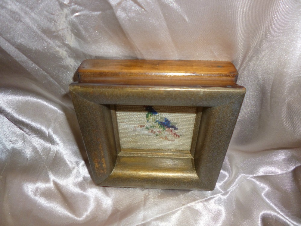Vintage Needlepoint Small Bird Wool 4" Square Wood Frame