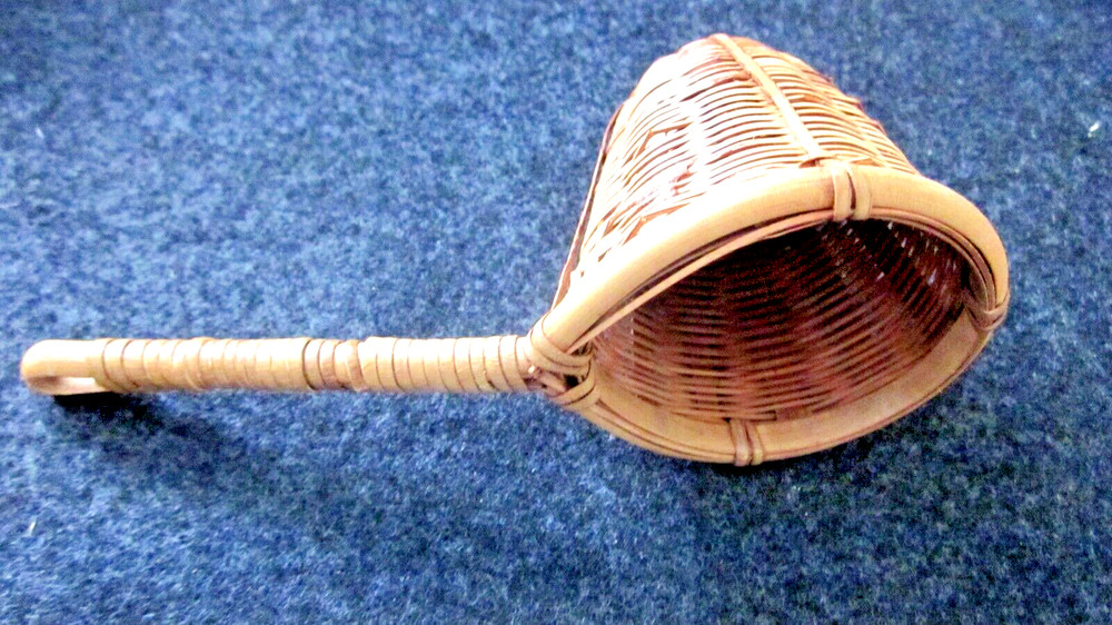 Tea Strainer, Vintage Handmade, Wicker.