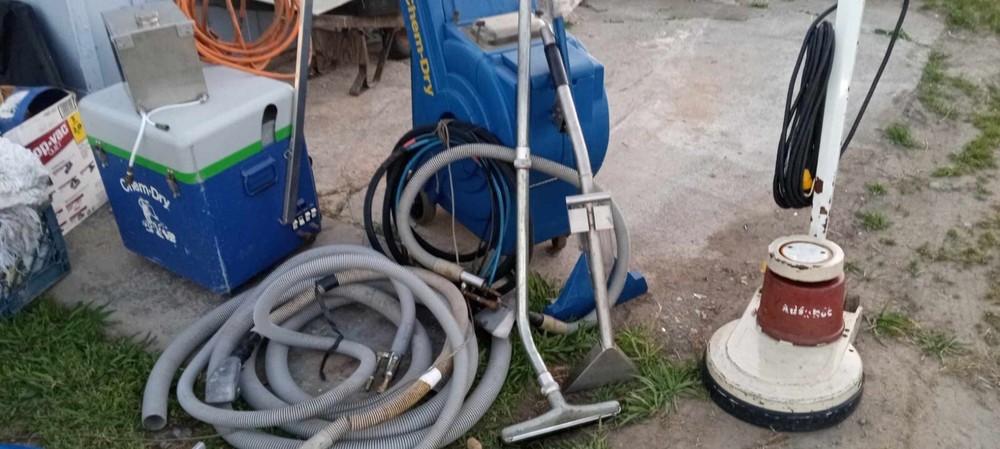 carpet extractor/ Cleaner/buffer