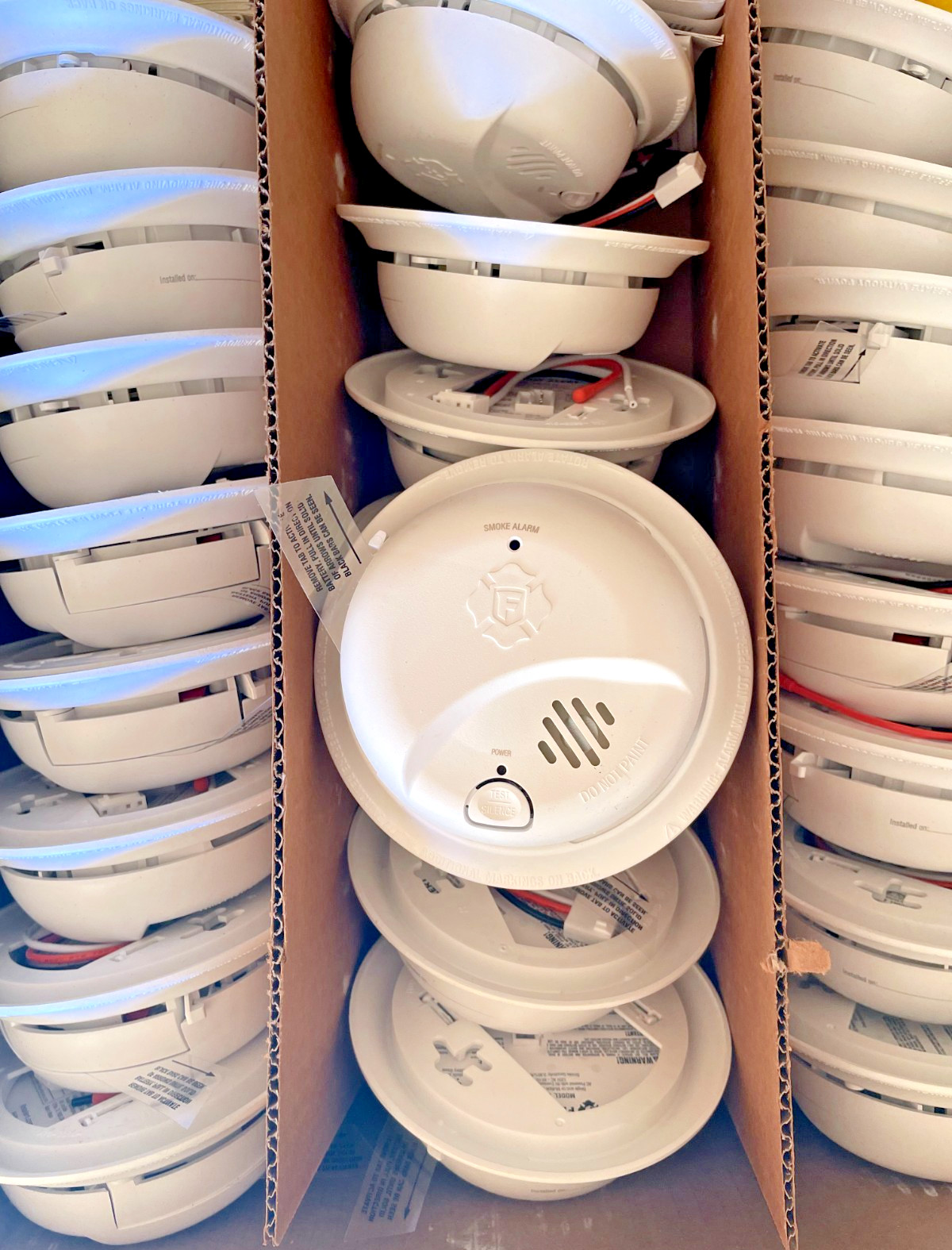 BRK SMI100-AC Hardwire Smoke Alarm W/ Battery Backup 12 Pack New