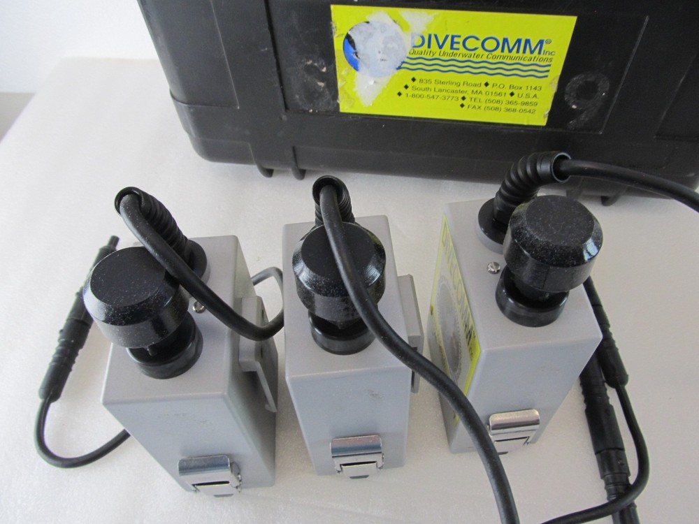 Divecomm DC1000A Communications Devices with Case