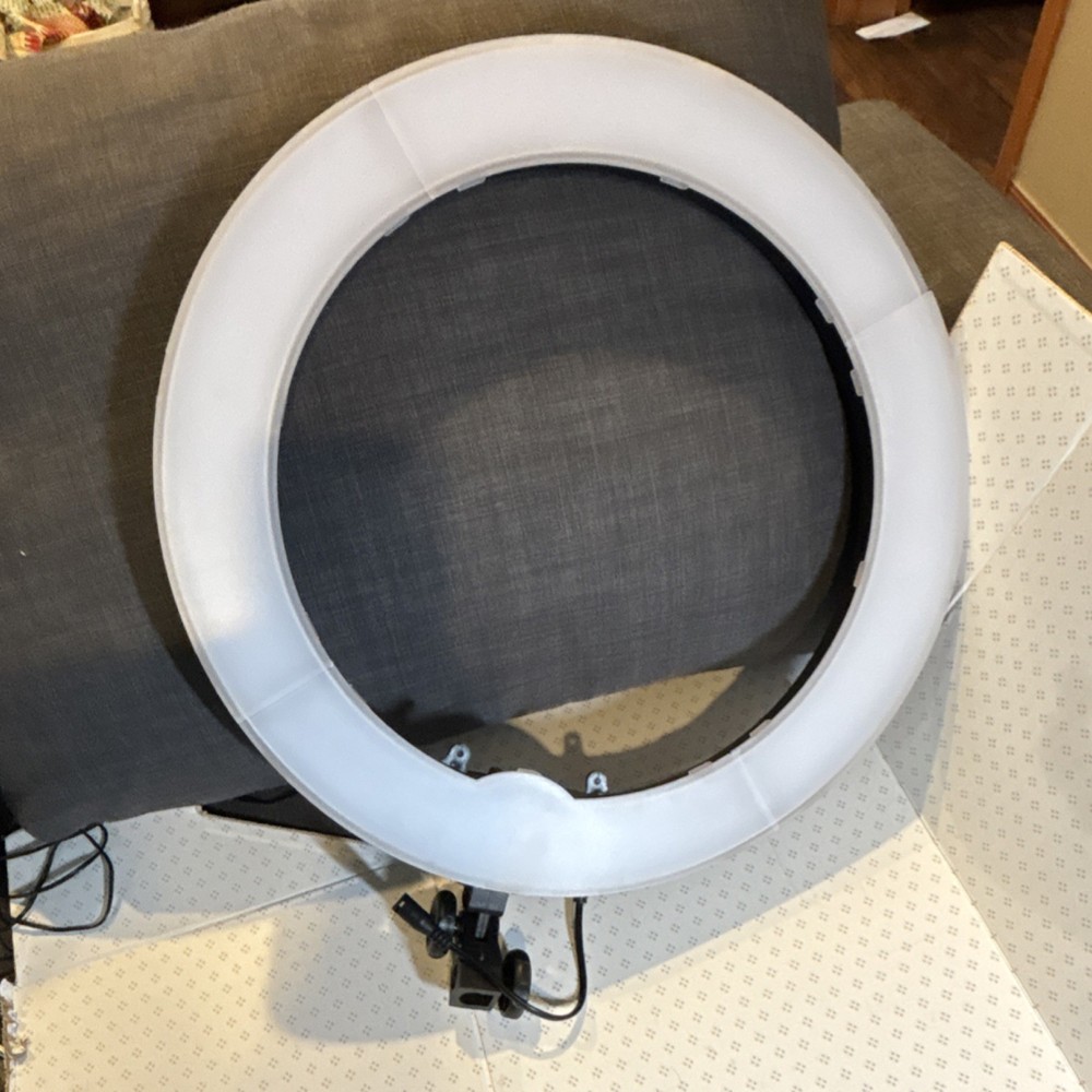 Neewer LED Ring Light Studio Continuous Lighting Unit White Black