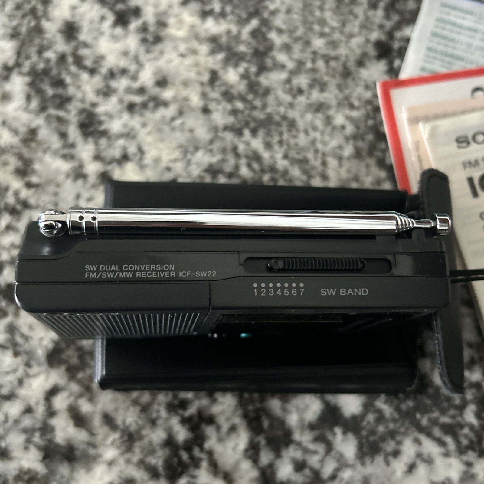 Vintage Sony ICFSW22 Portable Shortwave Radio 12 Band FM MW SW LW Com G2U