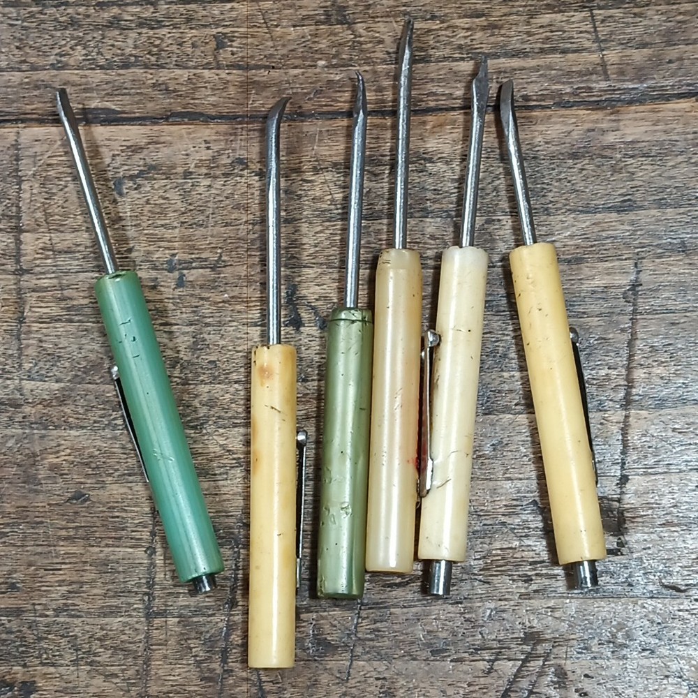 SIX Pocket Flathead Screwdrivers Vintage