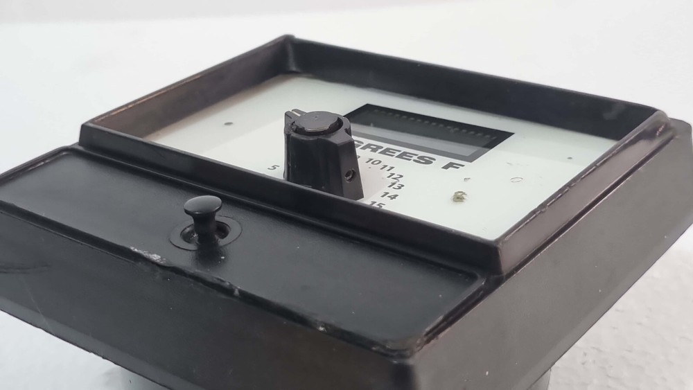 DYNALCO DC-POWERED DIGITAL PYROMETER TMP-100DC