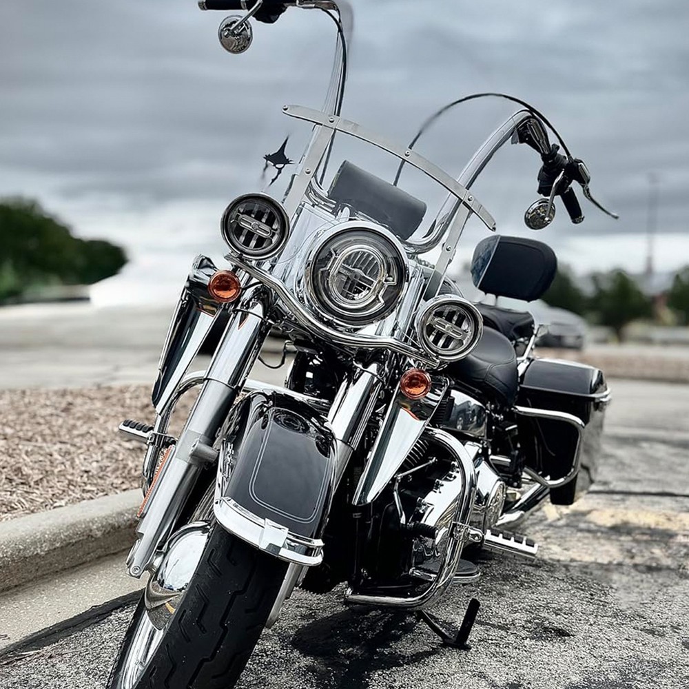 Chrome Front Fork Mount Wind Deflector For Harley FLSTC Heritage Softail Classic