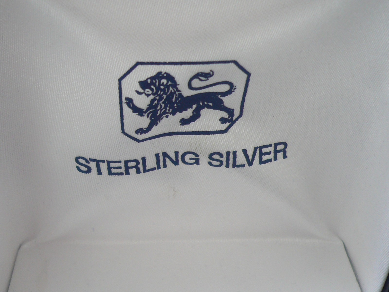 Cased Sterling Silver Dice Shaker Cup with Dice, Sheffield 2003