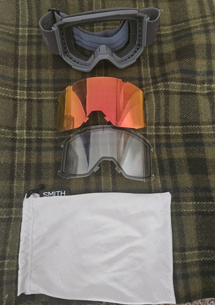 Smith Squad Ski Goggles Gray Frame Red Mirrored Interchangeable Lens