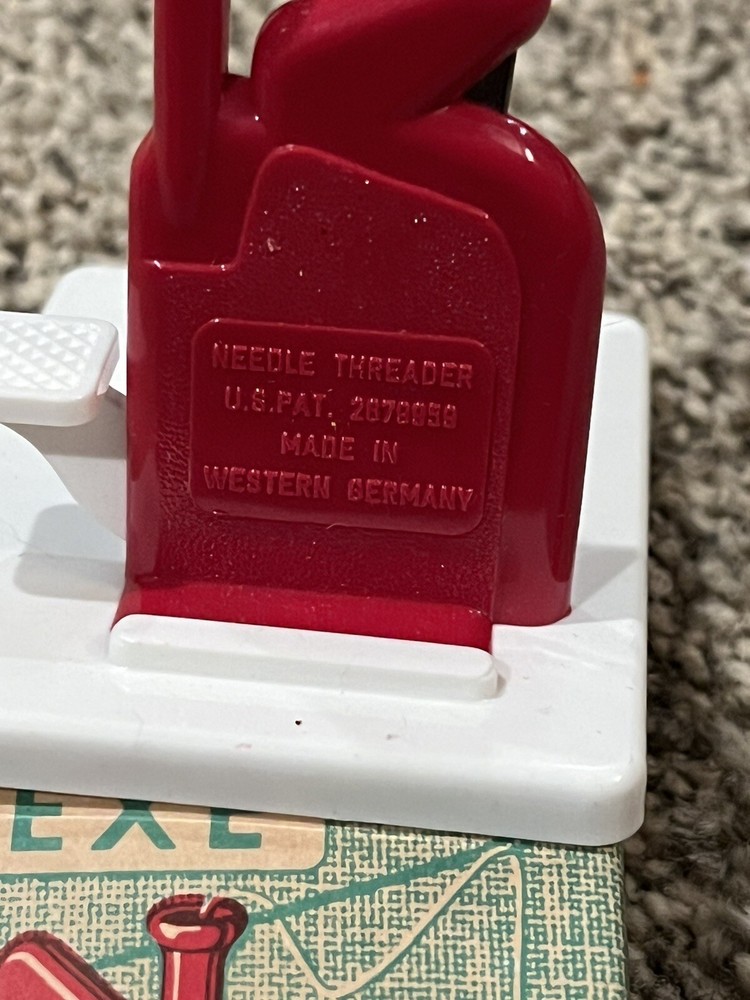 Vintage Hexe Automatic Needle Threader W/ Box & Instructions