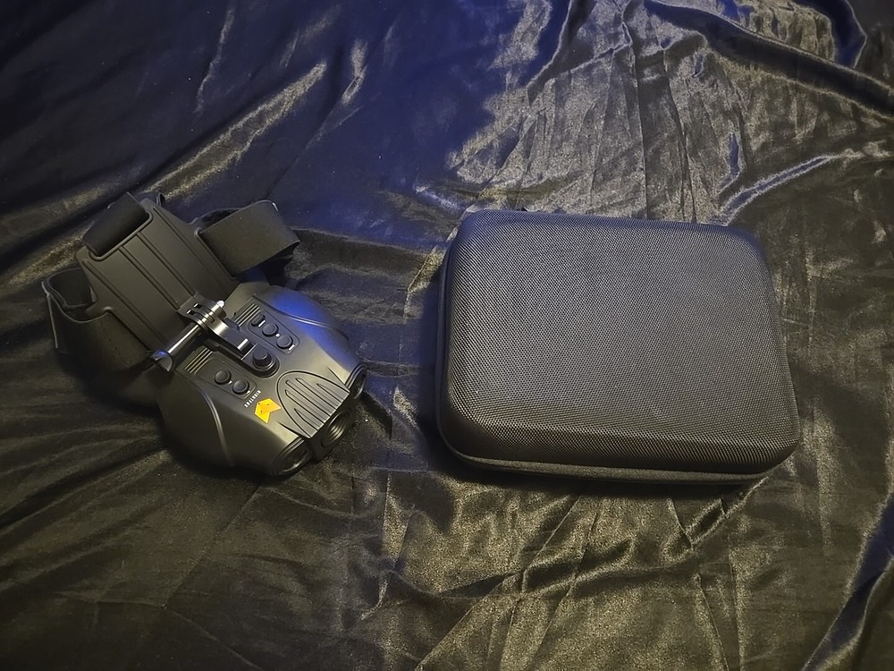 night vision goggles Barley Used
