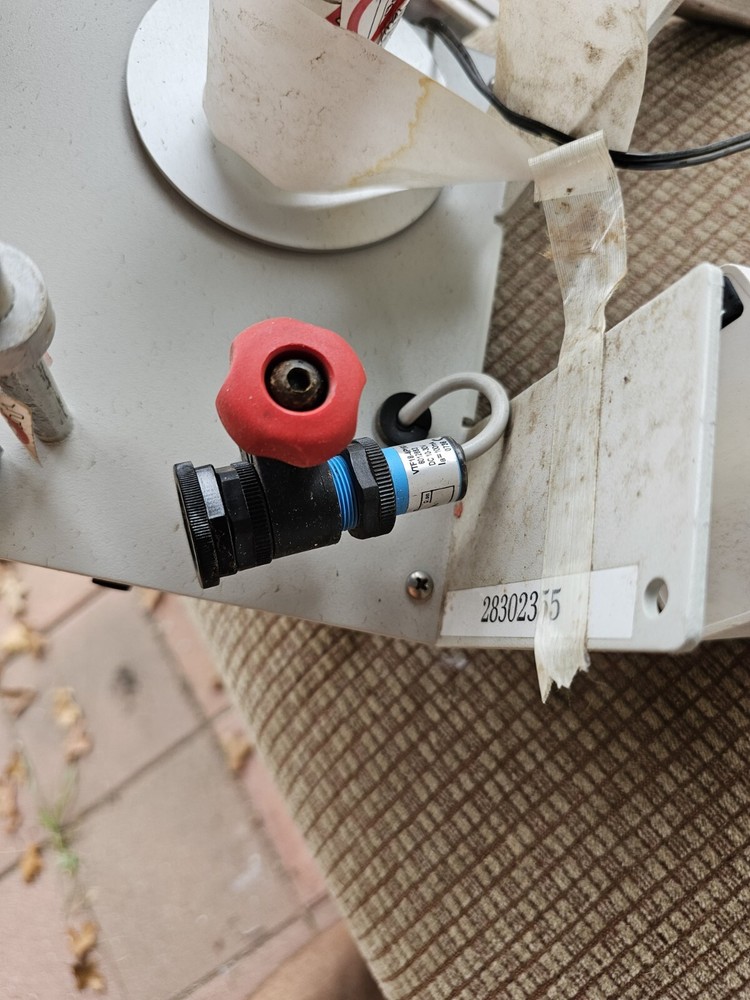 LABELMATE LD-100 Label Dispenser