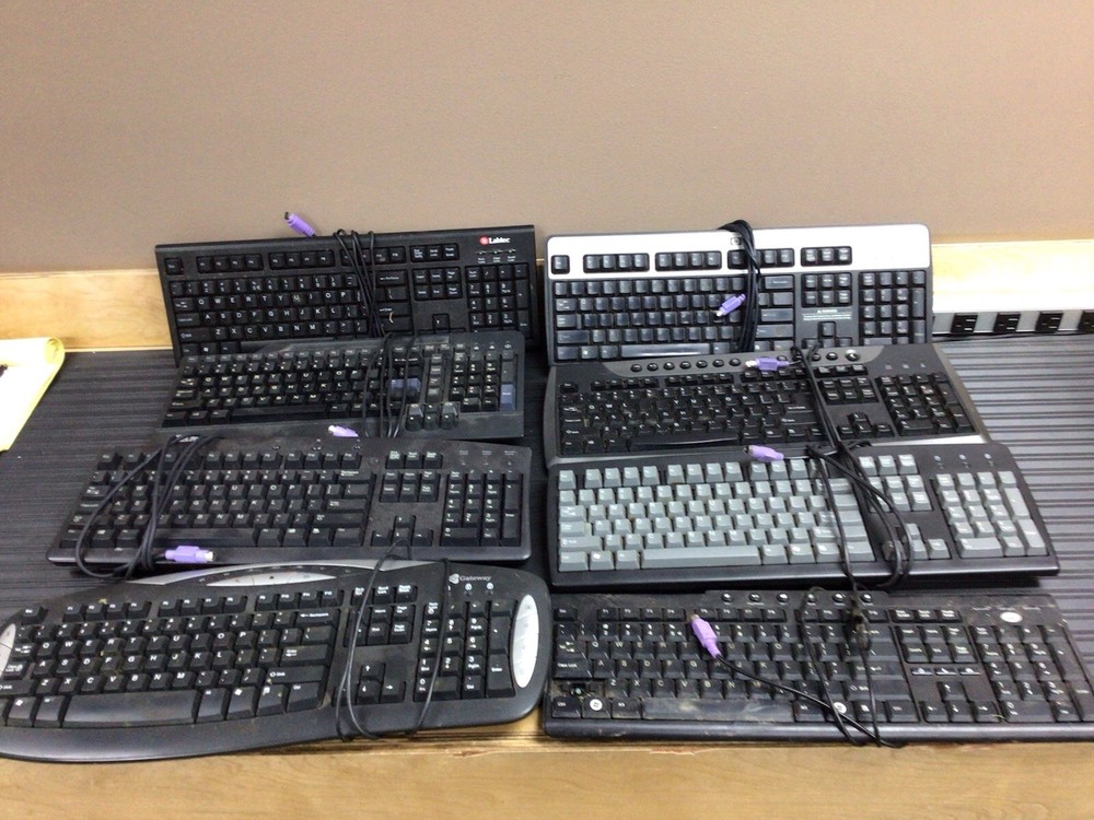 8x Mixed Brand & Model Untested AS IS PS2 Keyboards
