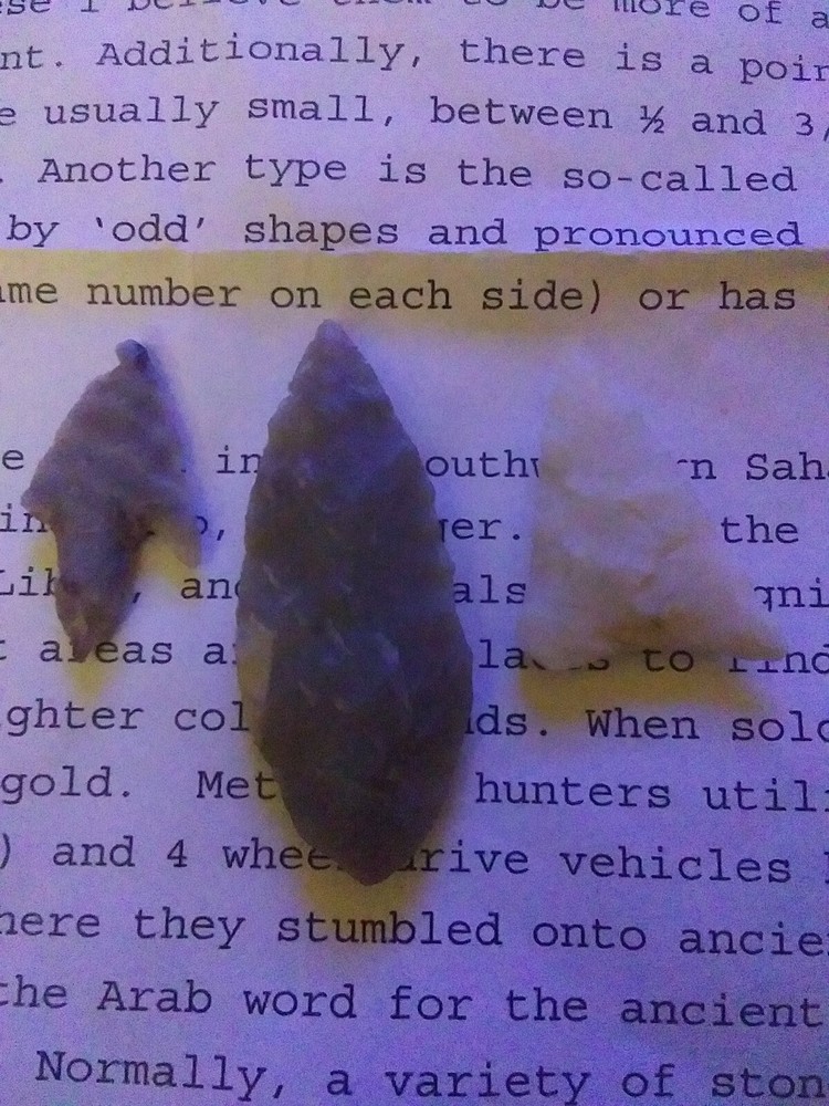 3 mixed Sahara Neolithic projectile points/tools Range from 4000 to 9000 yrs old