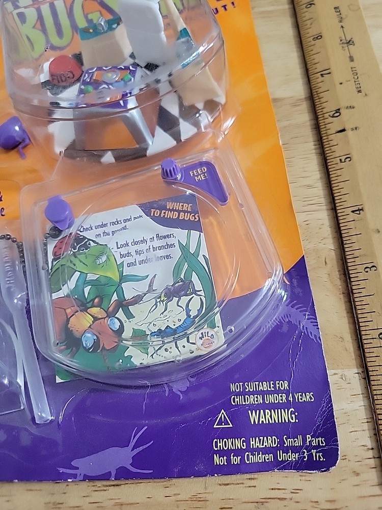 Wild Planet Kitchen Bugscape Bug Hangout Portable Tool Set & Bug Guide 1995
