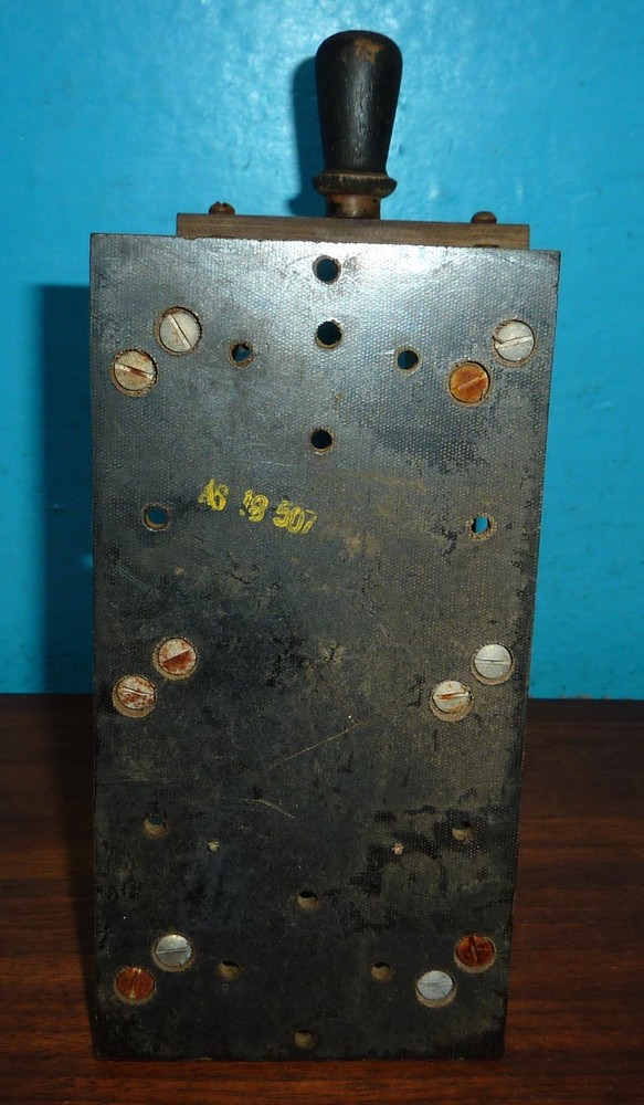 WWII SA-13/U Antenna Knife Switch 4in x 8in