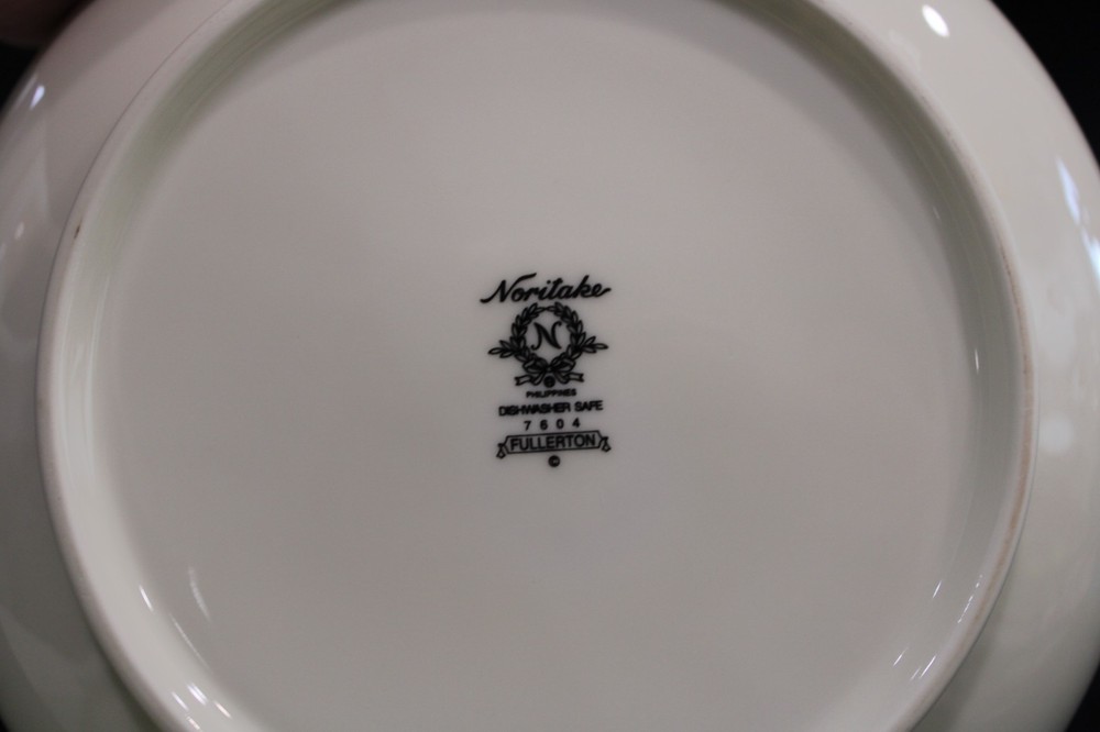 Noritake Fullerton Covered Veg Bowl