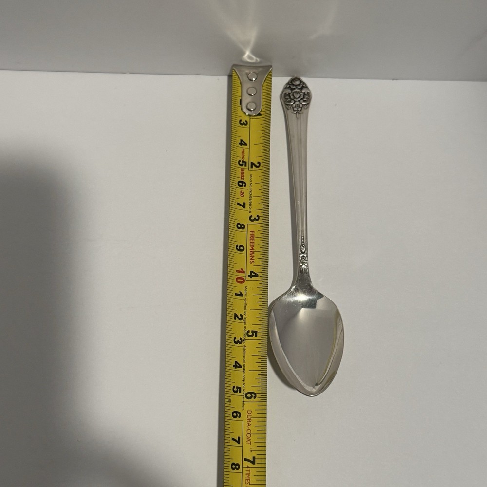 1881 Rogers Oneida Plantation 1948 Silverplate Teaspoons Set of 8 Flatware