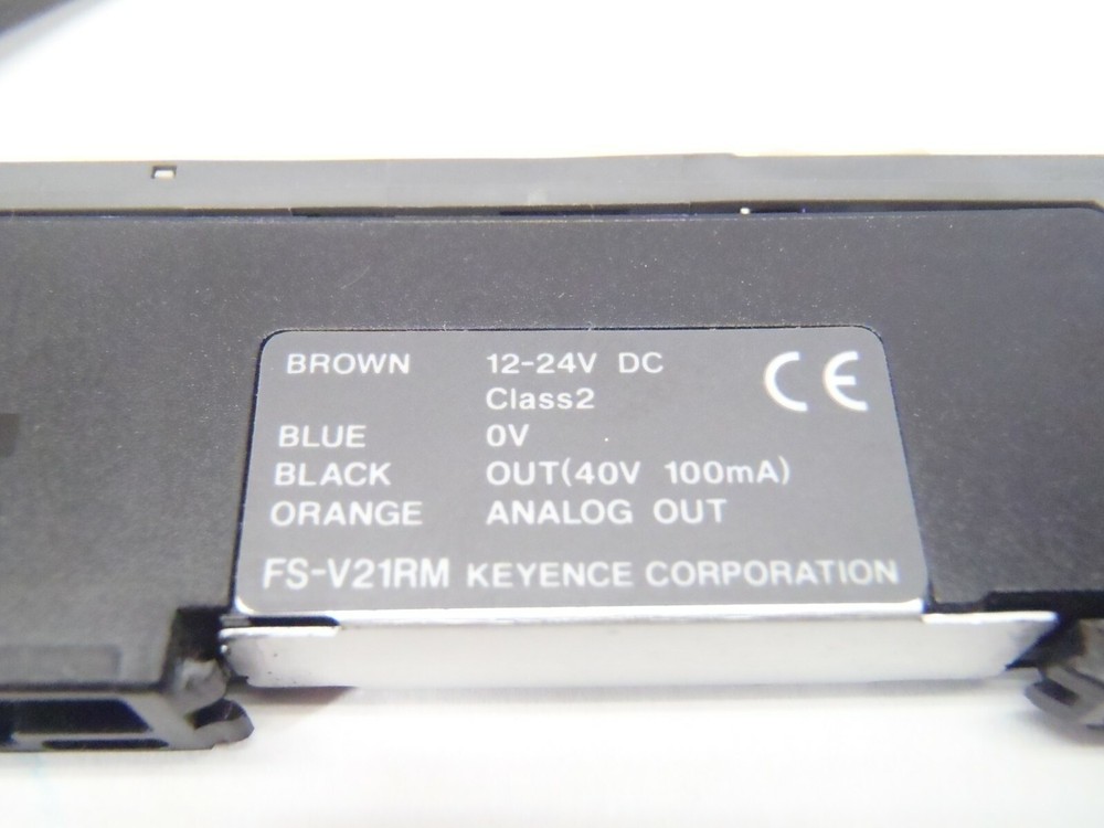 Keyence FS-V21RM Fiber Amplifier Cable Type Main Unit NPN