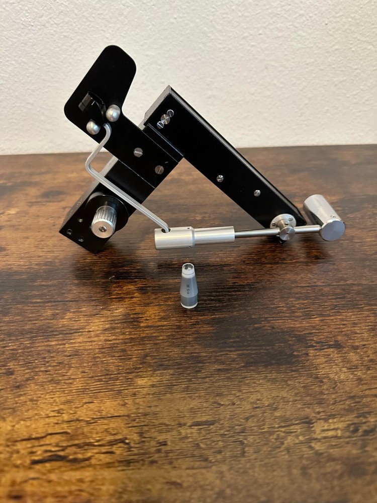 Haag Streit Model 870 Applanation Tonometer