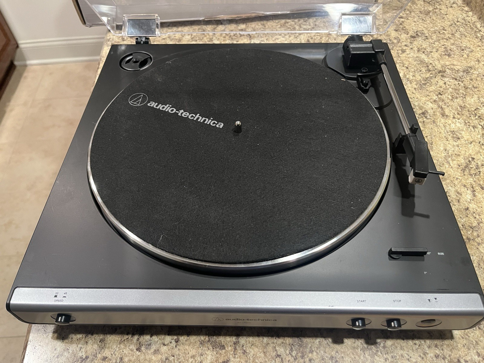 Audio-Technica AT-LP60X Automatic Belt-Drive Turntable BLACK/GUNMETAL